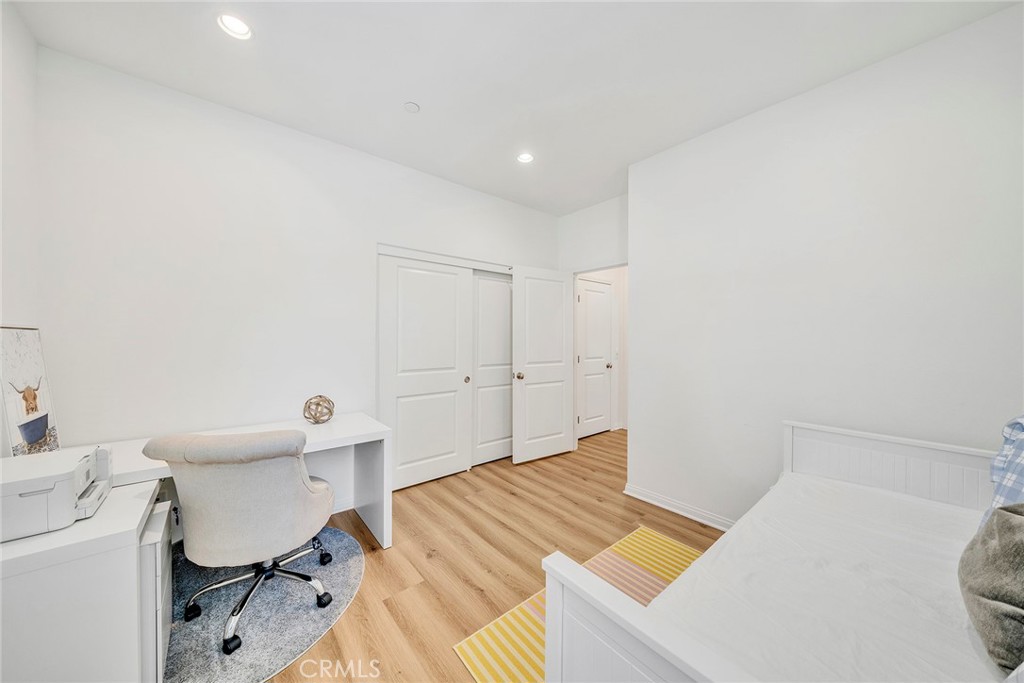 104 Beechmont Property Photo 18