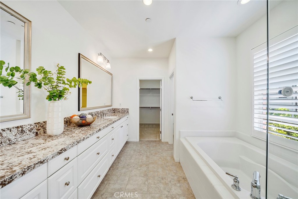 104 Beechmont Property Photo 37