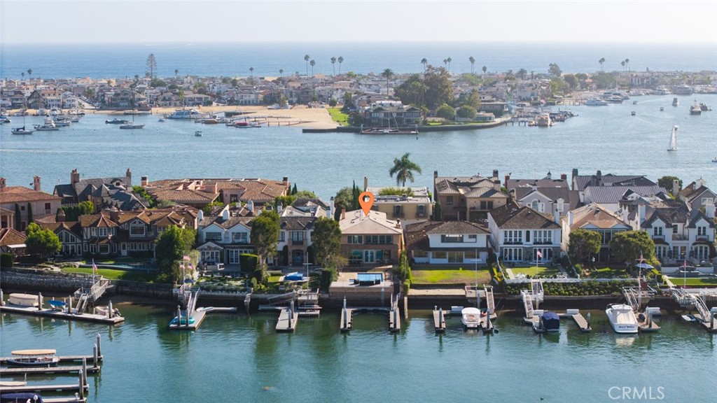 12 Harbor Island Property Photo 1