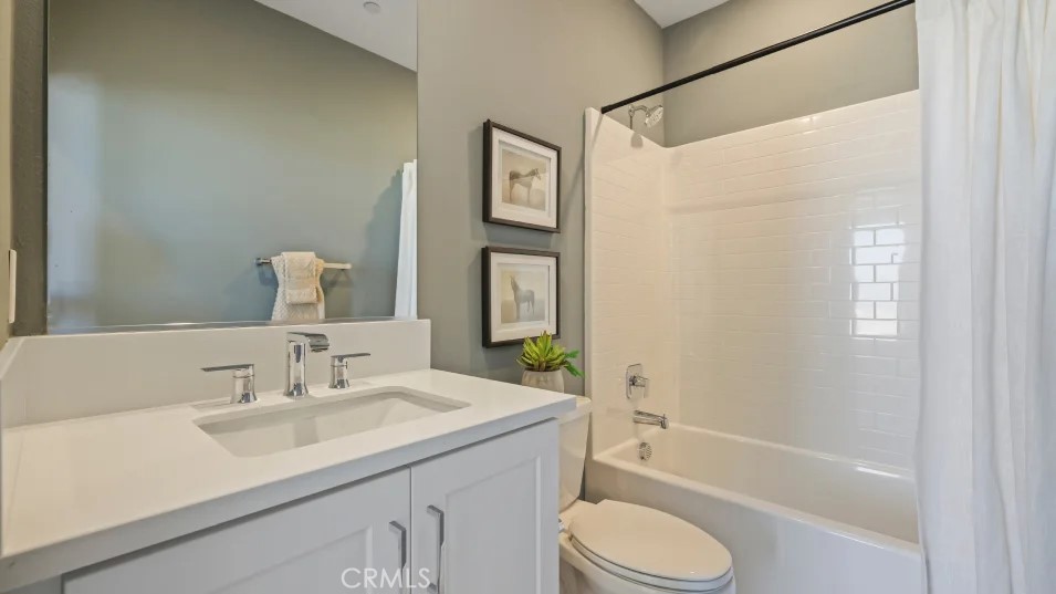 1525 Snowberry Place Property Photo 25