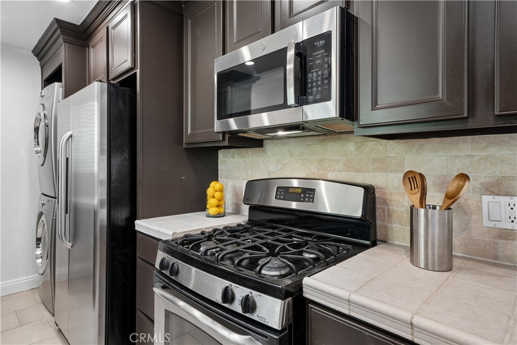 11816 Gorham 113 Property Photo 3