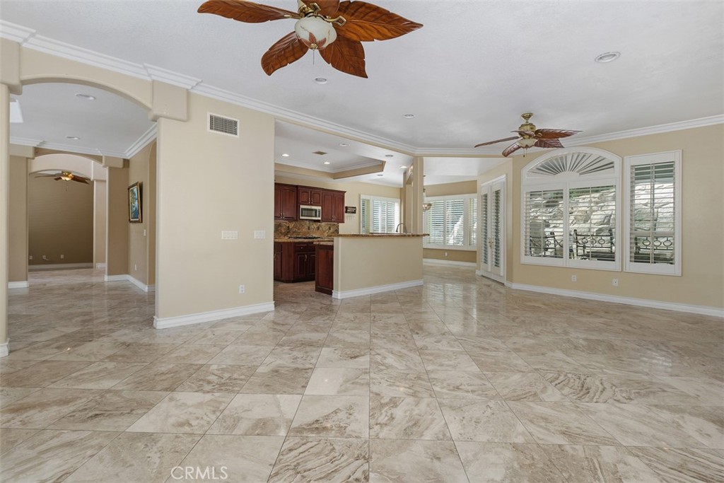 27355 Stonehenge Property Photo 7