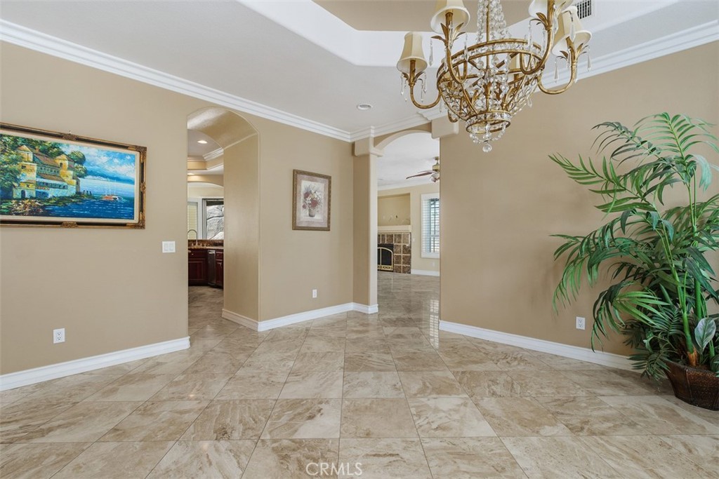 27355 Stonehenge Property Photo 9