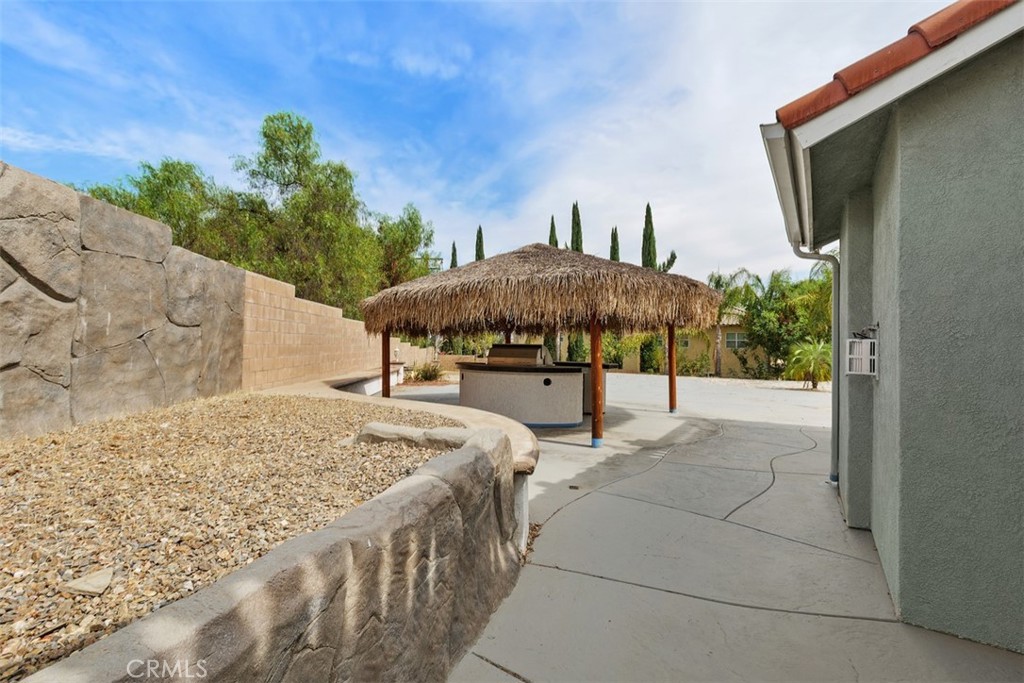 27355 Stonehenge Property Photo 14
