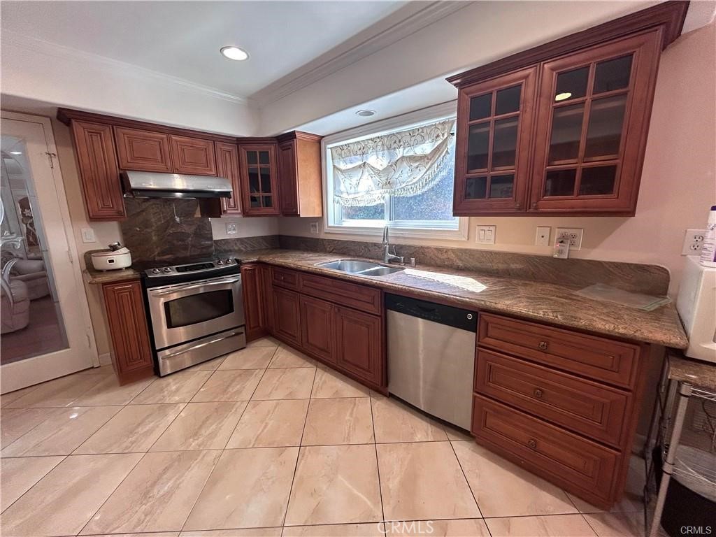 3 Angell Property Photo 7