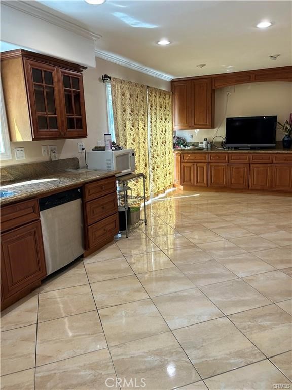 3 Angell Property Photo 10