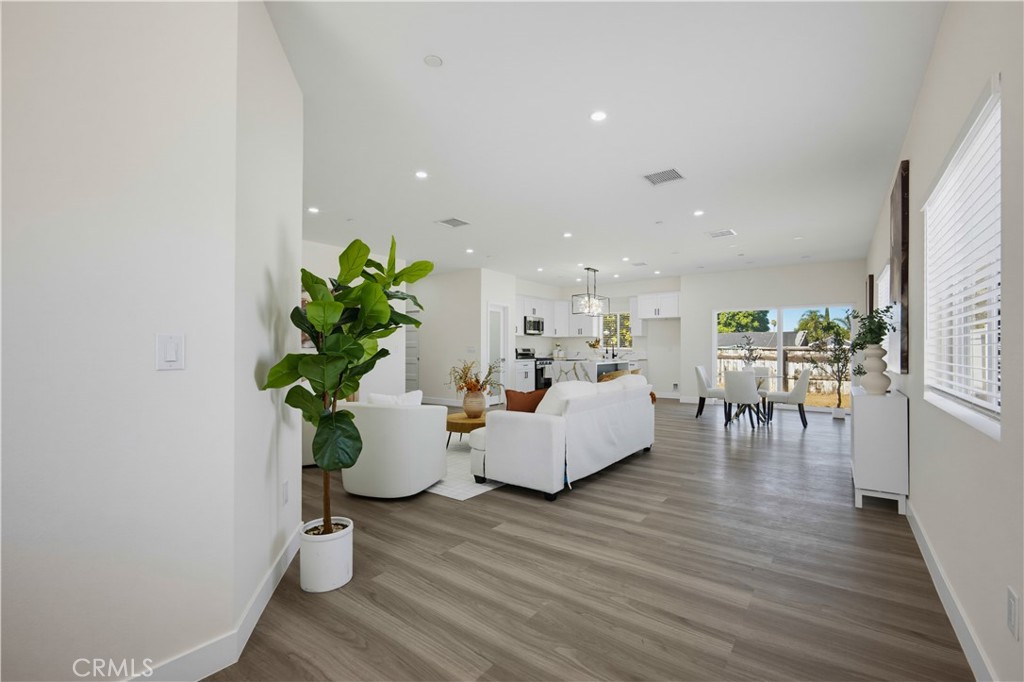 24732 Eucalyptus Property Photo 4