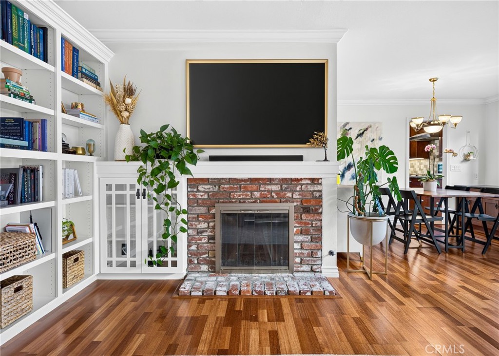 5291 Kenilworth Property Photo 7