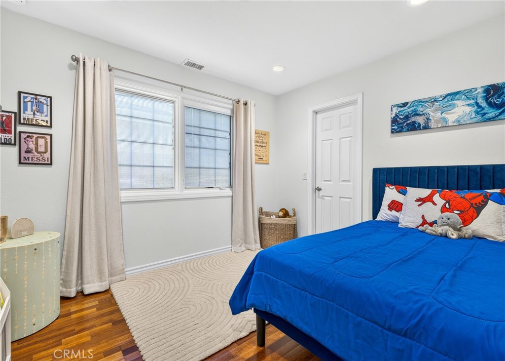 5291 Kenilworth Property Photo 28