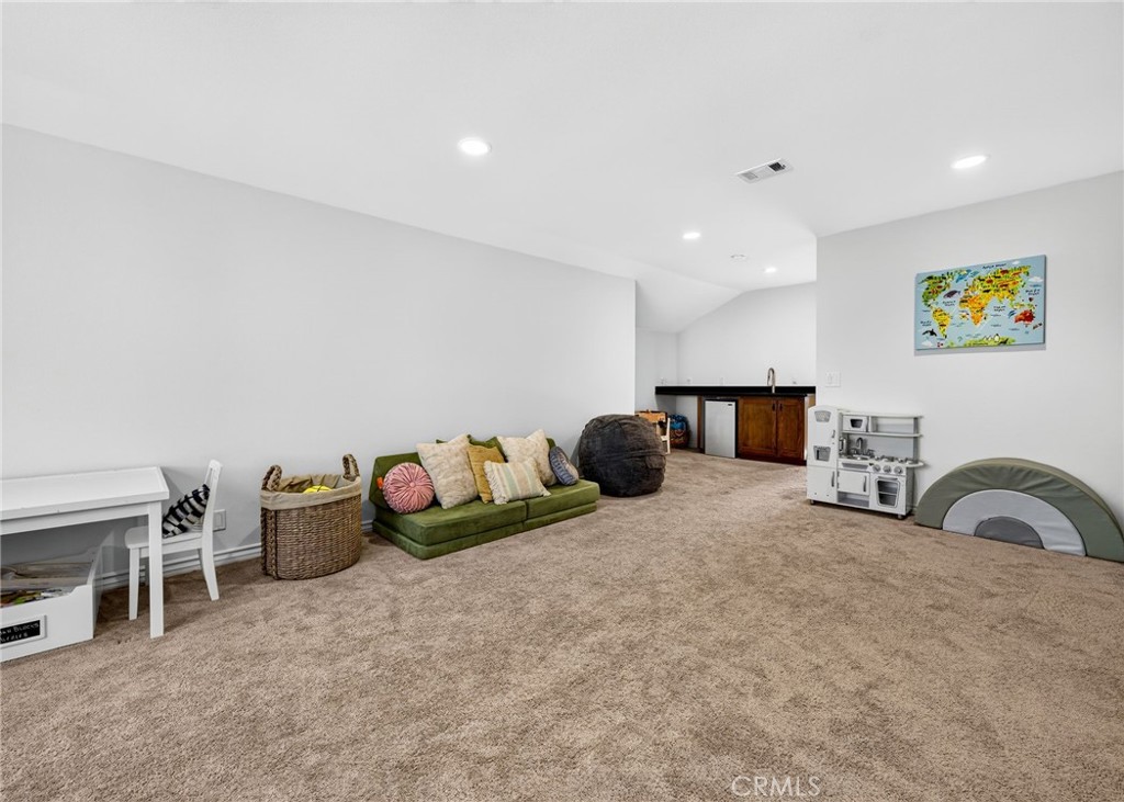5291 Kenilworth Property Photo 35