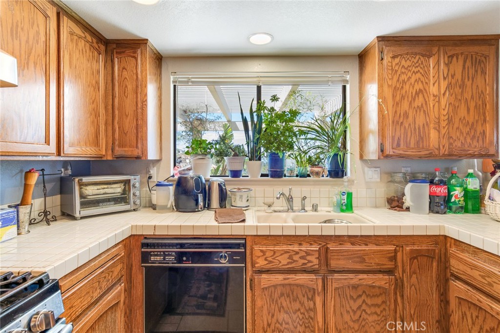21798 Ridgedale Drive Property Photo 14