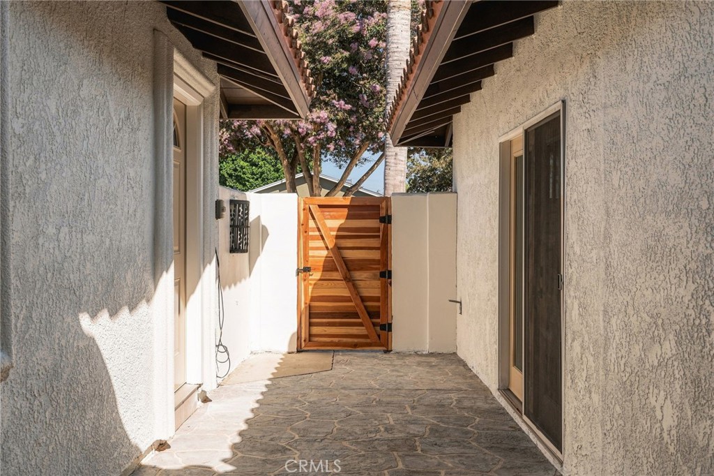 18001 Gulf Property Photo 4