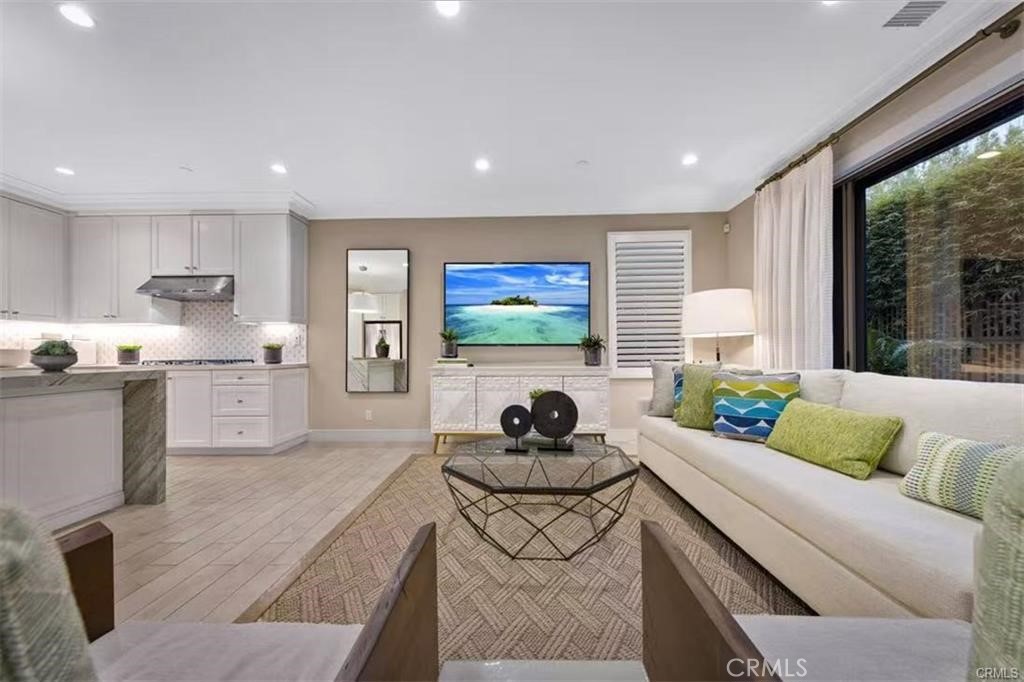 166 Villa Ridge Property Photo 4