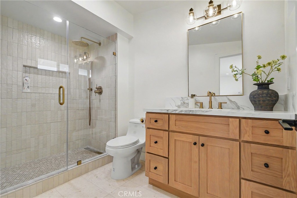 2425 Bowdoin Property Photo 17