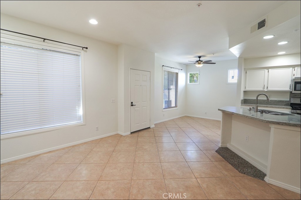7 Breakers Property Photo 4