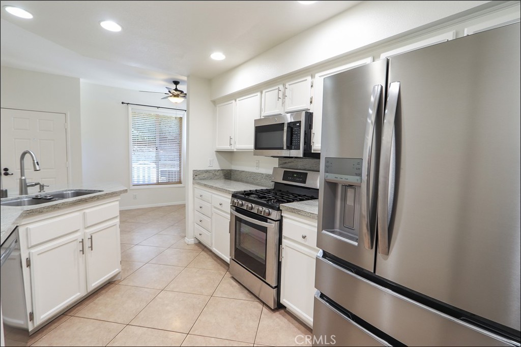 7 Breakers Property Photo 6