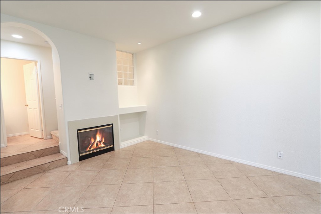 7 Breakers Property Photo 8