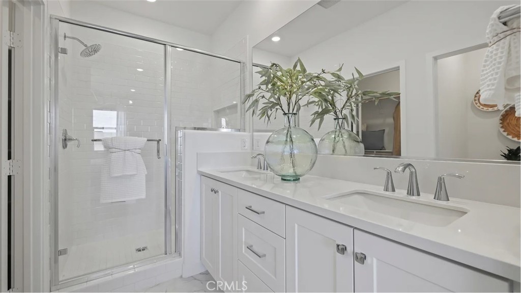 1298 Hummingbird Place Property Photo 13