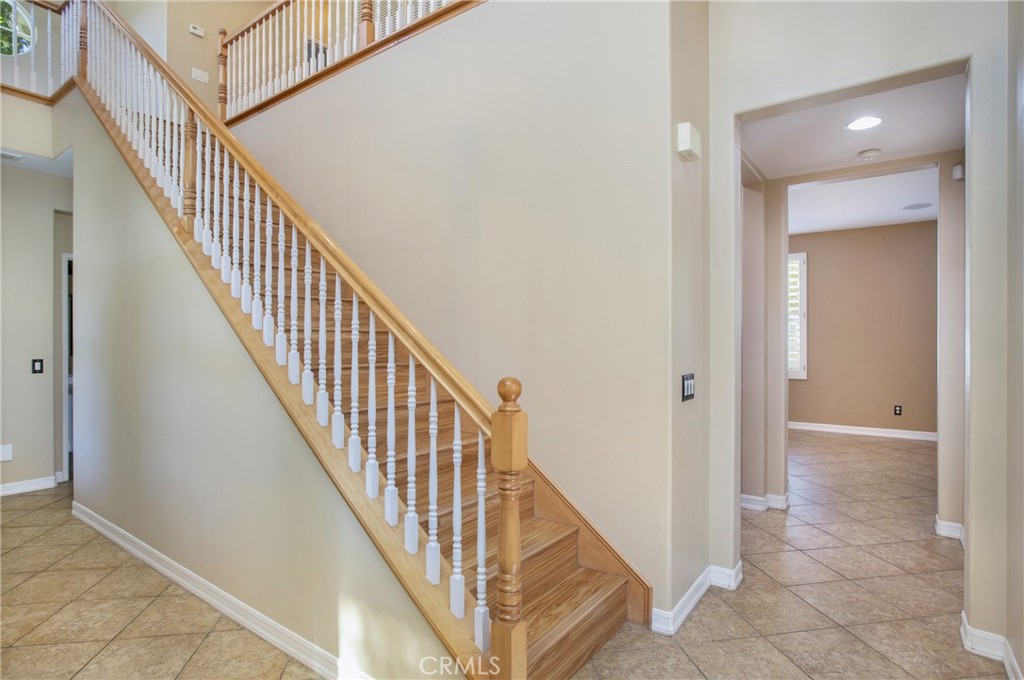 25 Thorp Spring Property Photo 14