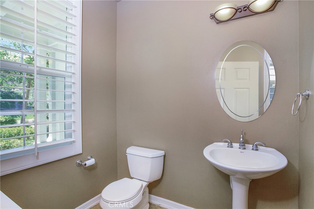 25 Thorp Spring Property Photo 15