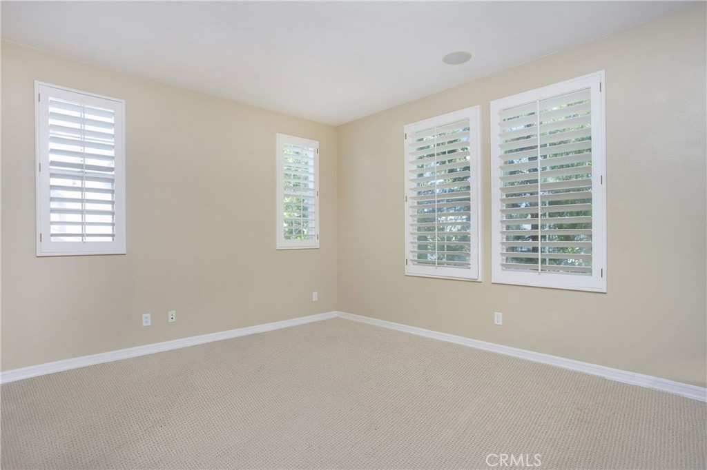 25 Thorp Spring Property Photo 18