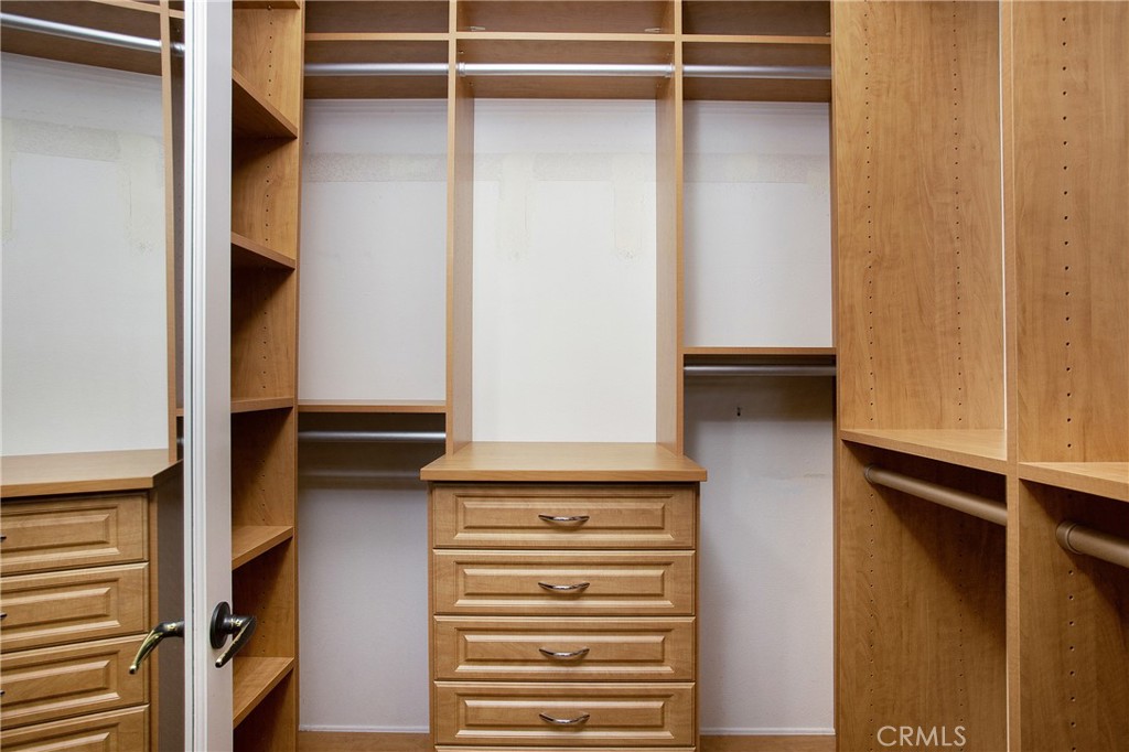 25 Thorp Spring Property Photo 24