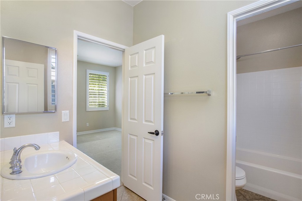 25 Thorp Spring Property Photo 28