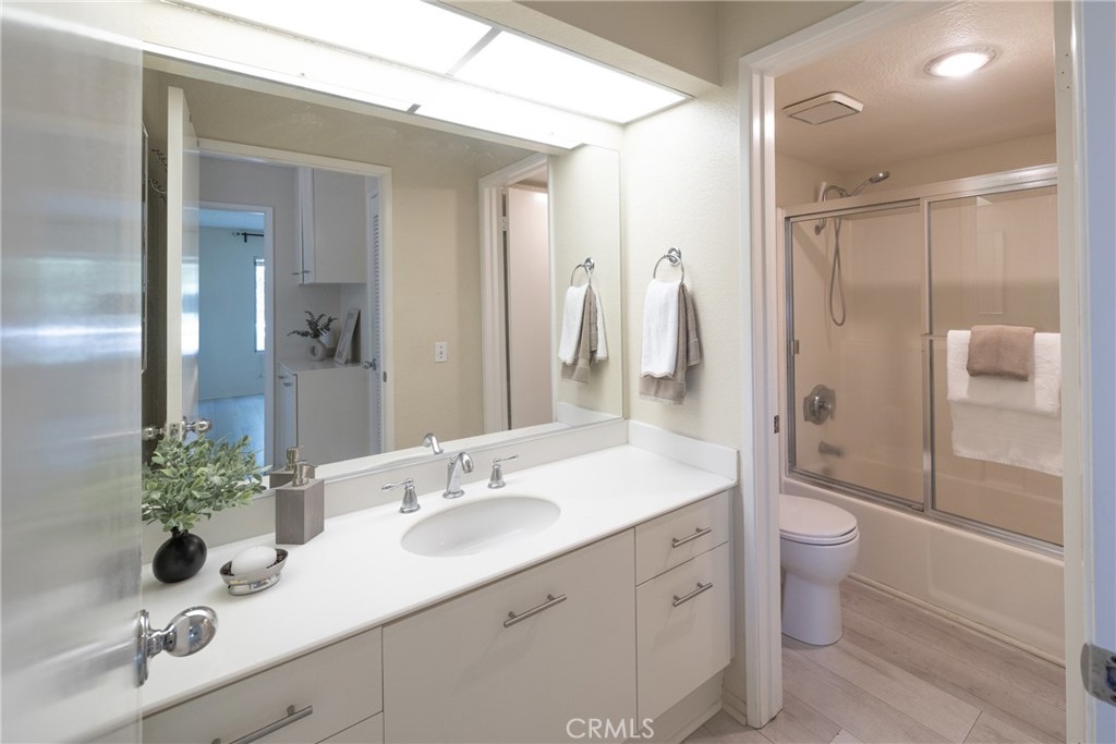5 Elmbrook 54 Property Photo 12
