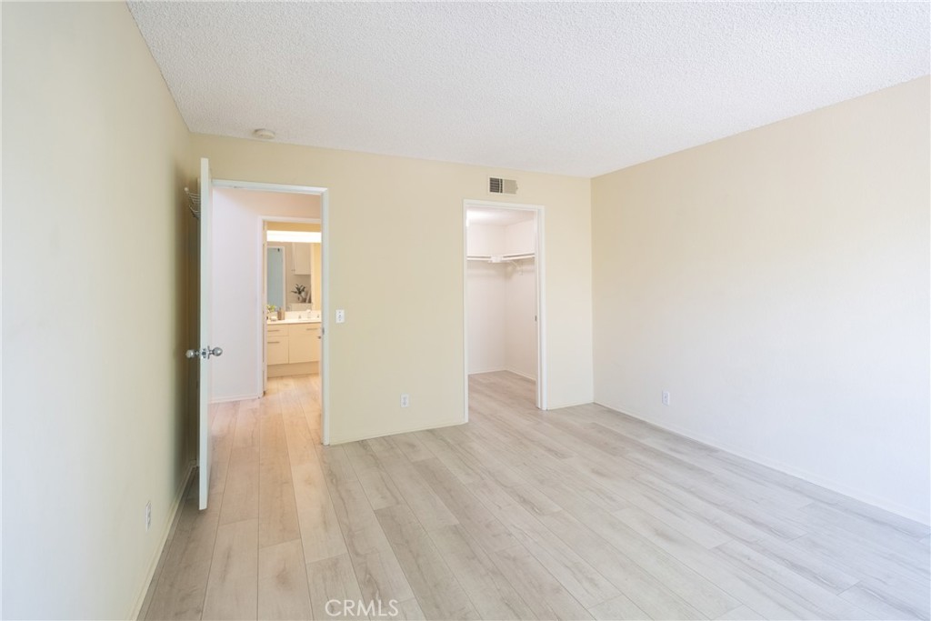 5 Elmbrook 54 Property Photo 14