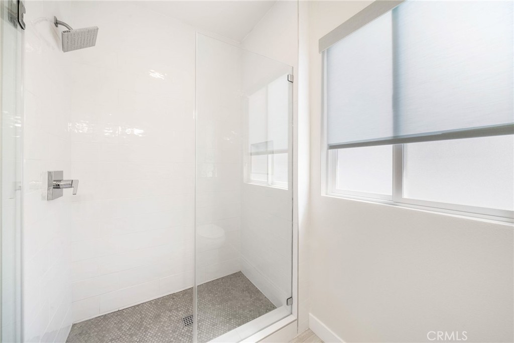 2573 Elden Ave B Property Photo 23