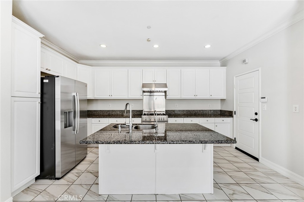 412 E Santa Ana Street Property Photo 11