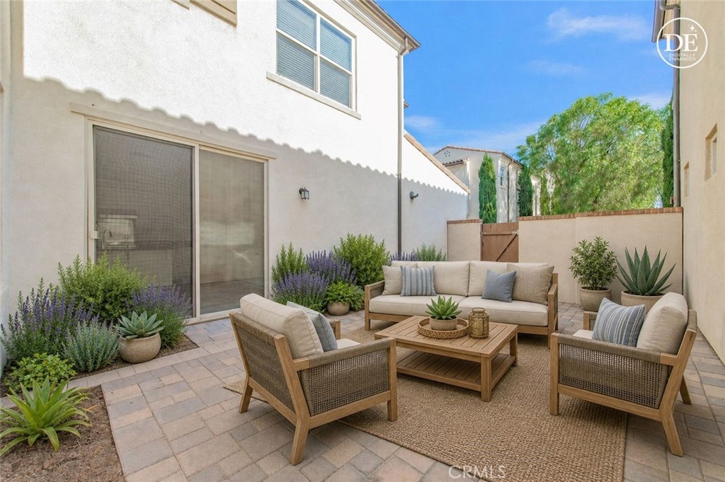 412 E Santa Ana Street Property Photo 32