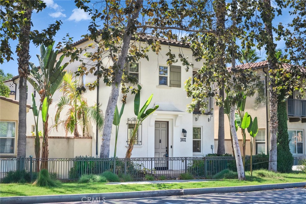 412 E Santa Ana Street Property Photo 2