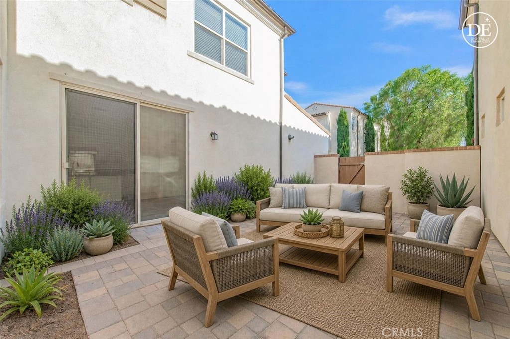 412 E Santa Ana Street Property Photo 32