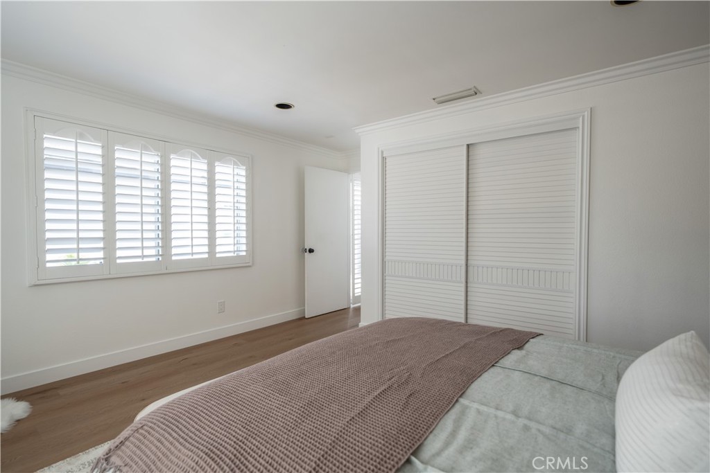 372 E Floral Property Photo 19