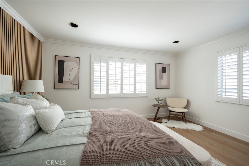 372 E Floral Property Photo 20