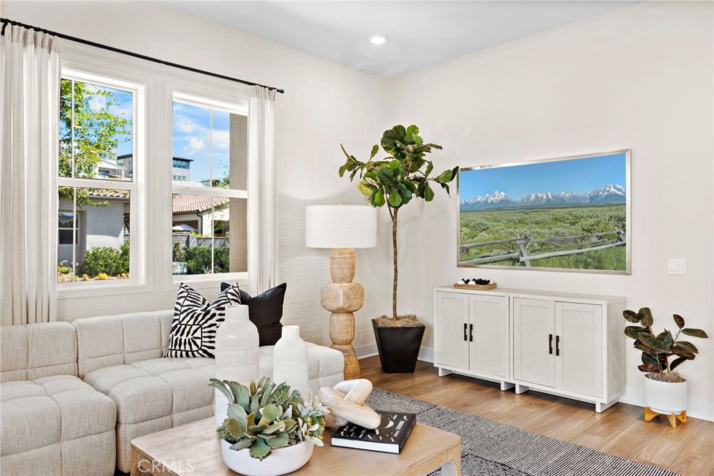 472 Sunrise Property Photo 7