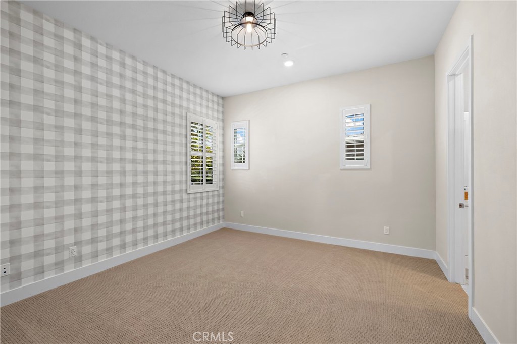 472 Sunrise Property Photo 27
