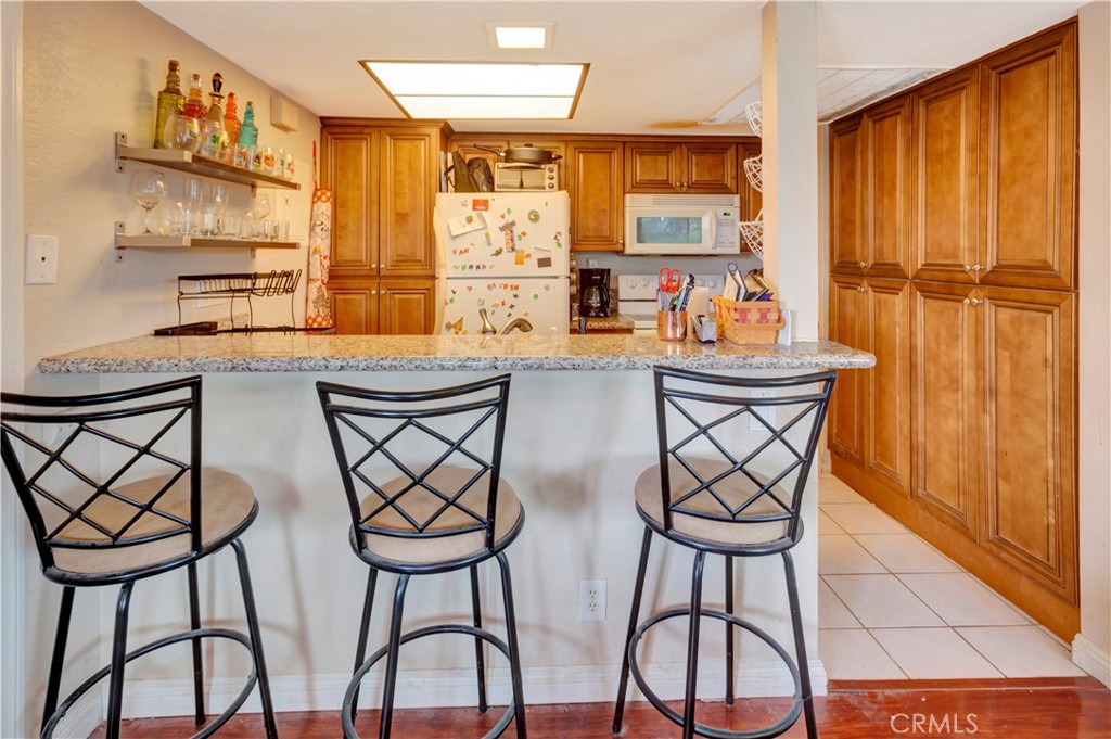 26196 Sanz B Property Photo 1