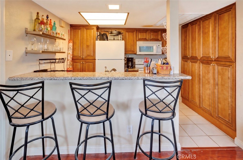 26196 Sanz B Property Photo 1