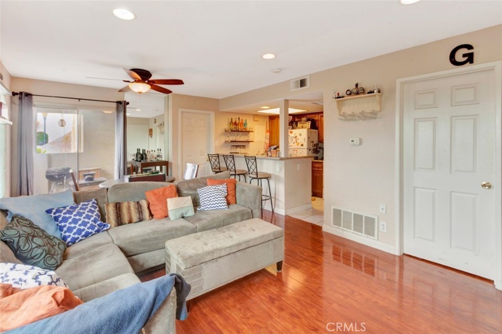 26196 Sanz B Property Photo 4