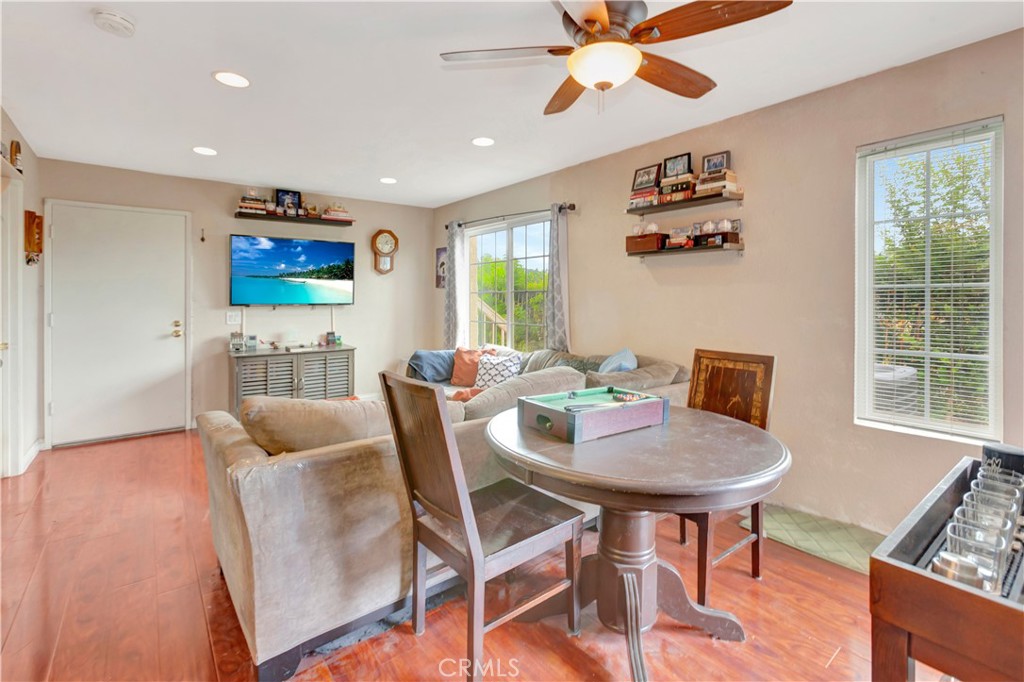 26196 Sanz B Property Photo 6