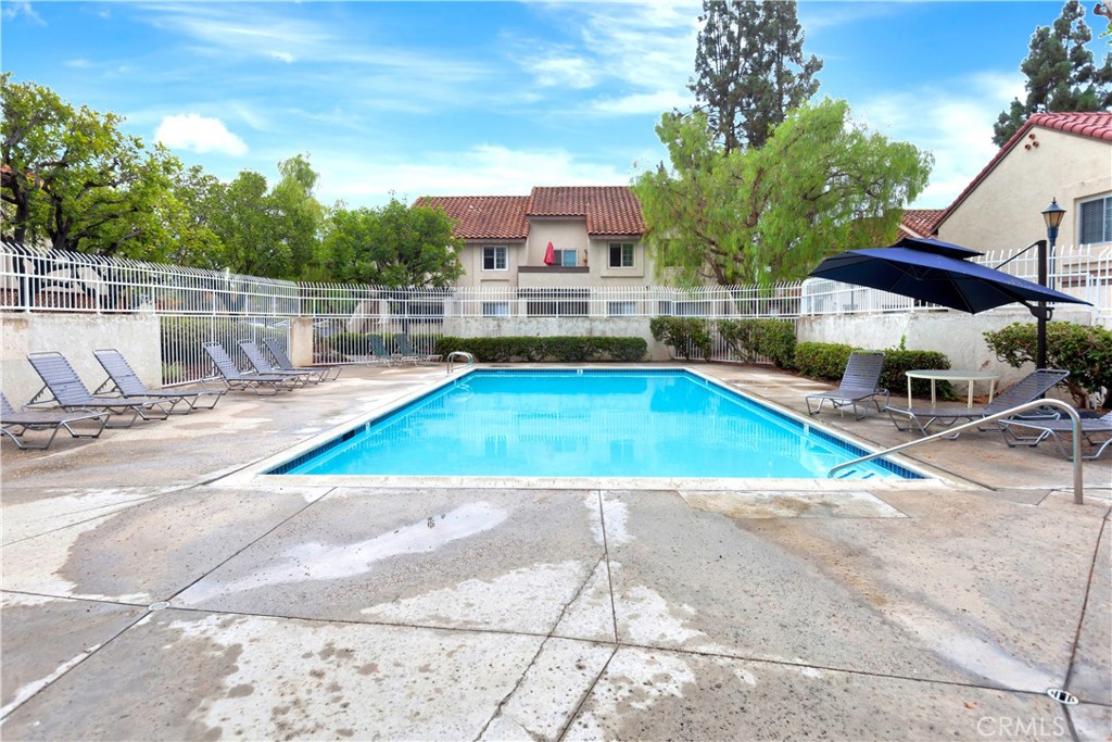 26196 Sanz B Property Photo 18