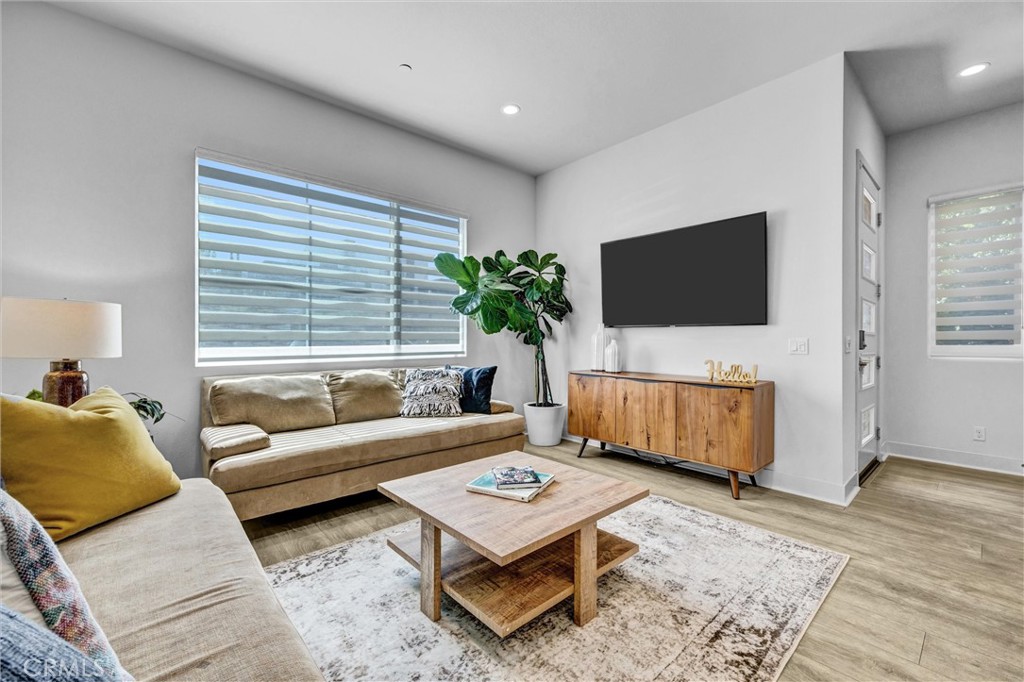 327 Novel Property Photo 1