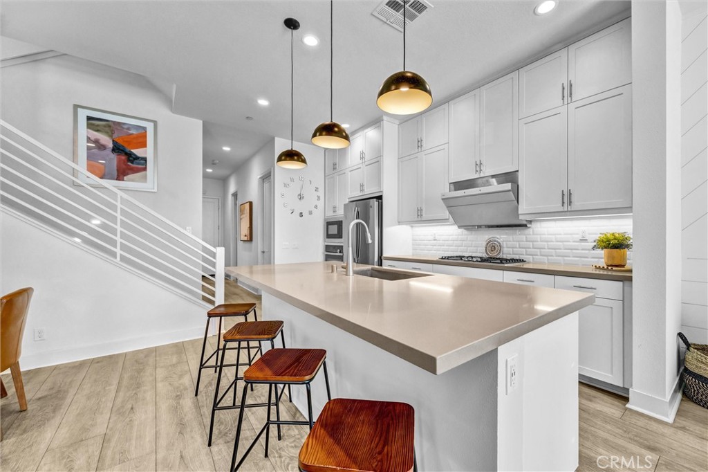 327 Novel Property Photo 14