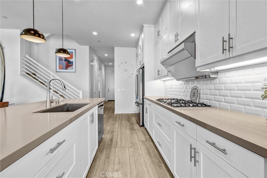 327 Novel Property Photo 15