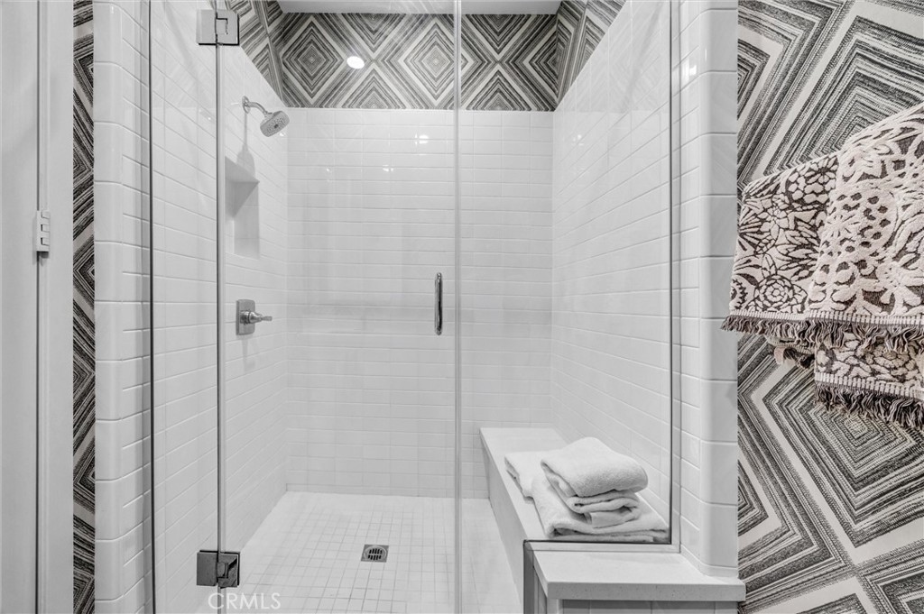 327 Novel Property Photo 23