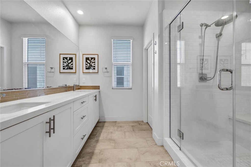 327 Novel Property Photo 29