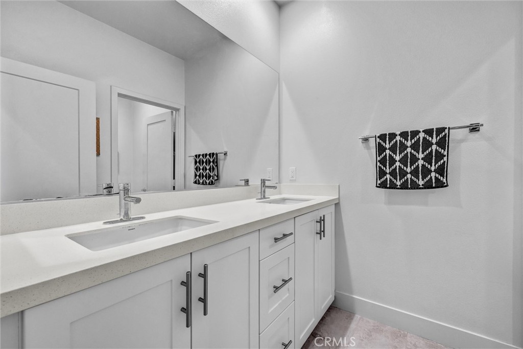 327 Novel Property Photo 32