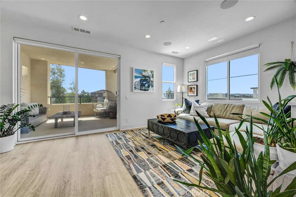 327 Novel Property Photo 39